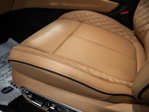 New 2025 Jeep Grand Cherokee Summit image 37