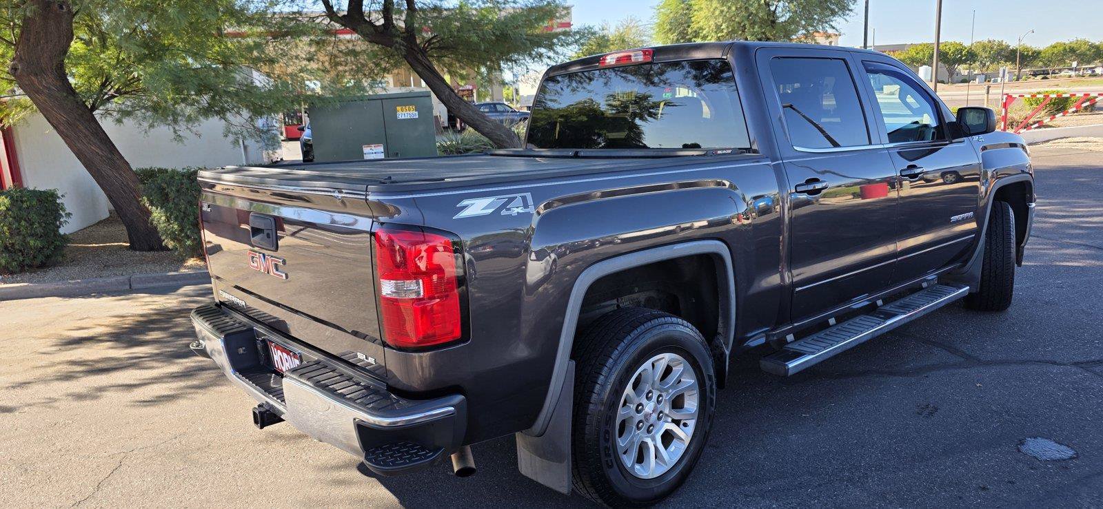 Used 2015 GMC Sierra 1500 SLE w/ SLE Value Package AWD/4WD image 5