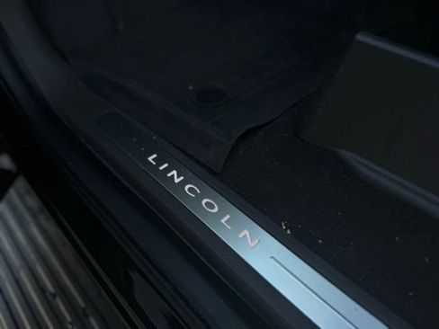 Certified 2024 Lincoln Navigator Reserve image 17