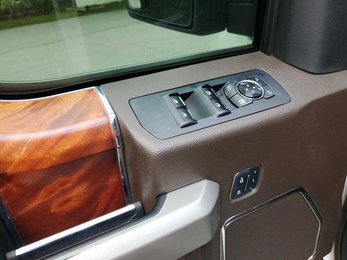 Used 2015 Ford F150 King Ranch w/ Equipment Group 601A Luxury image 22