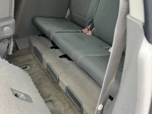 Used 2017 Chevrolet Traverse LT w/ Style and Technology Package FWD image 11