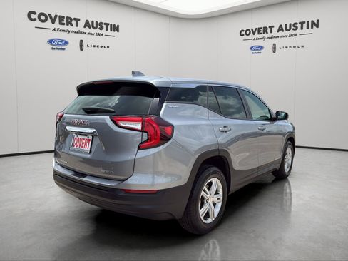 Used 2024 GMC Terrain SLE AWD/4WD image 5