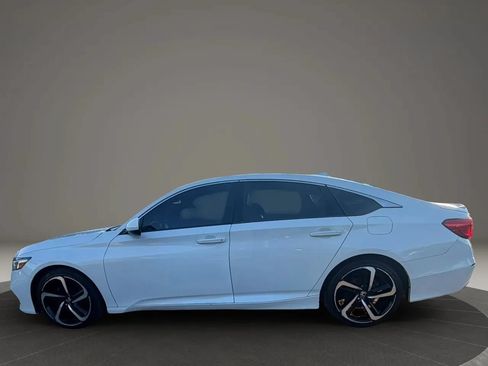 Used 2018 Honda Accord Sport image 8