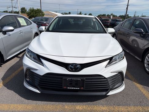 Used 2024 Toyota Camry LE FWD image 3