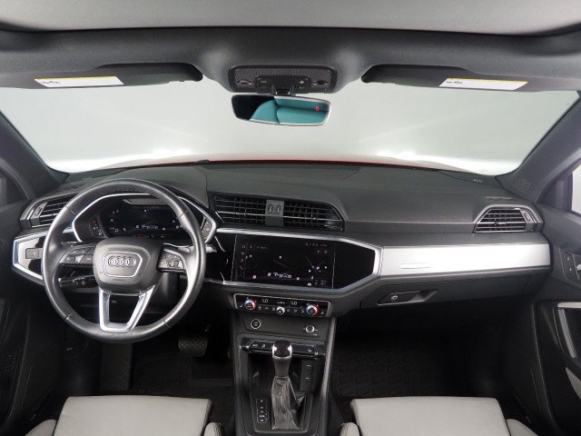 Used 2023 Audi Q3 quattro 2.0T Premium Plus w/ Premium Plus Package AWD/4WD image 3
