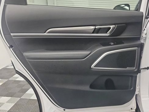 Certified 2023 Kia Telluride S AWD/4WD image 17
