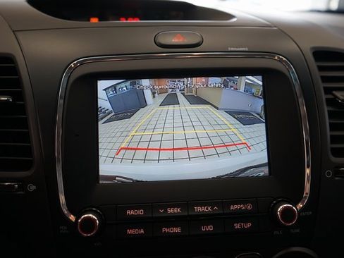 Used 2018 Kia Forte LX w/ LX Popular Package image 8