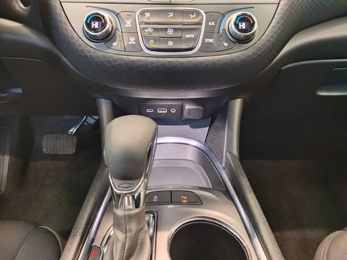 Used 2024 Chevrolet Malibu LT FWD image 26