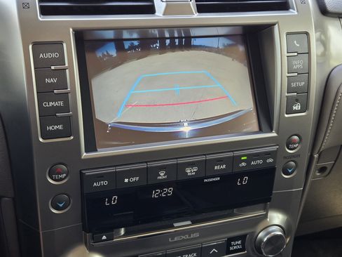 Used 2015 Lexus GX 460 w/ Premium Package AWD/4WD image 24