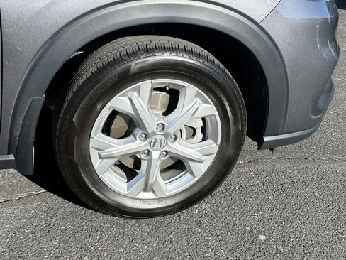 Certified 2025 Honda HR-V LX image 28