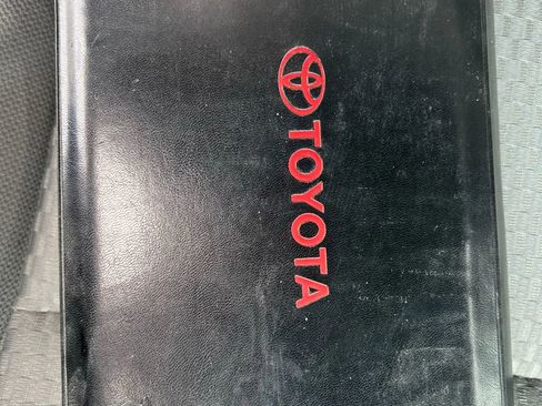 Used 2015 Toyota Tacoma PreRunner image 16