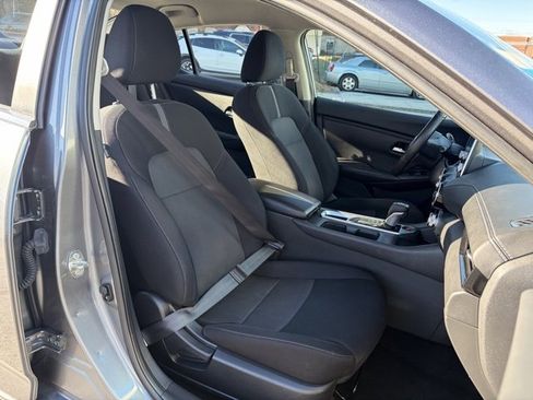 Used 2022 Nissan Sentra SV w/ All-Weather Package image 21