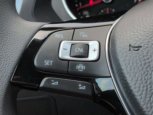 Used 2021 Volkswagen Tiguan S FWD image 24