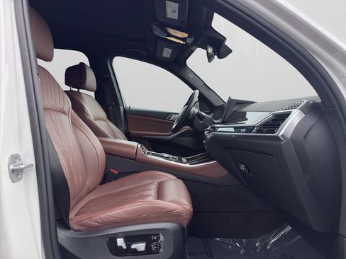 Used 2025 BMW X5 xDrive50e image 20