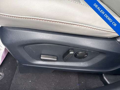 Used 2025 Ford Explorer Active w/ Active Comfort Package image 26