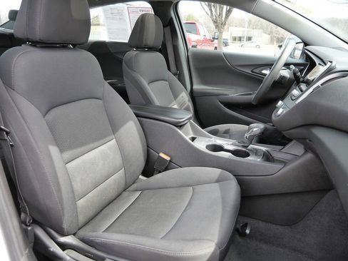 Used 2024 Chevrolet Malibu LT FWD image 18