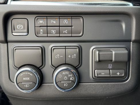 New 2026 Chevrolet Tahoe High Country image 21