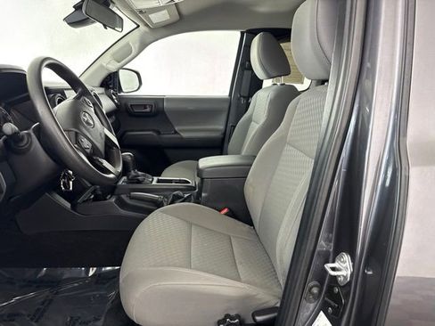 Used 2022 Toyota Tacoma SR RWD image 21