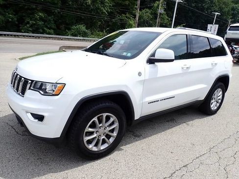 Used 2021 Jeep Grand Cherokee Laredo AWD/4WD image 9