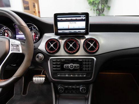 Used 2015 Mercedes-Benz GLA 45 AMG 4MATIC w/ Multimedia Package image 18