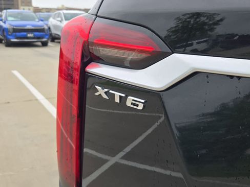 Used 2024 Cadillac XT6 Luxury w/ LPO, Floor Liner Package AWD/4WD image 11