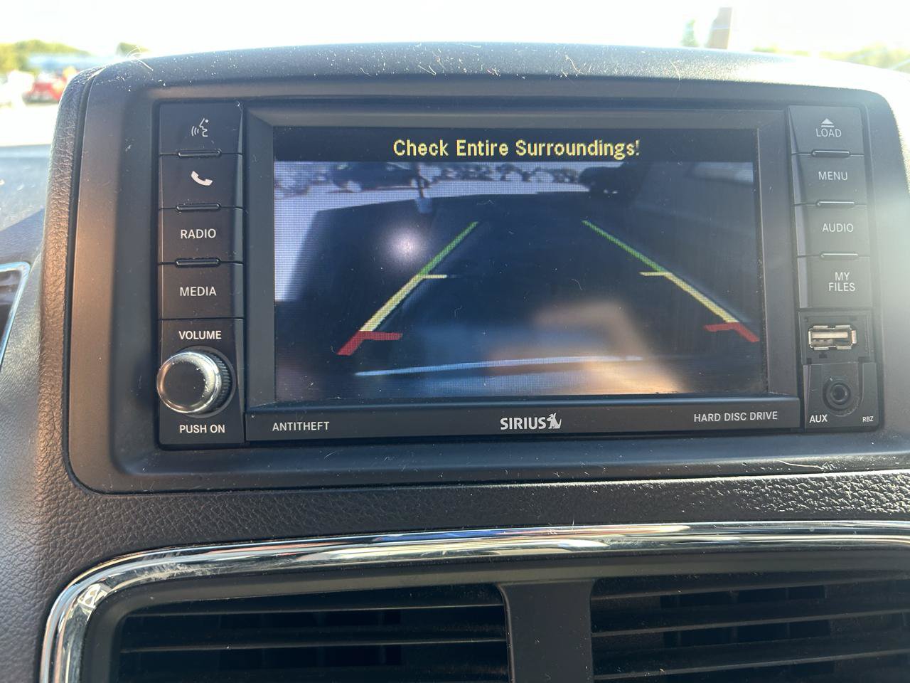 Used 2016 Dodge Grand Caravan SXT FWD image 21