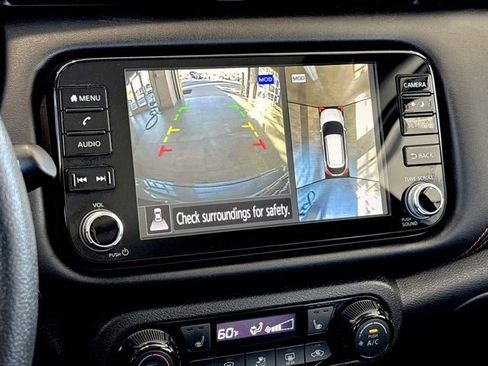 Used 2021 Nissan Kicks SR w/ SR Premium Package image 15