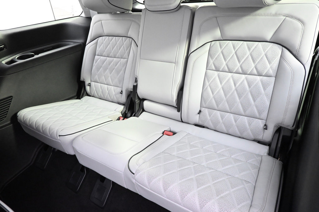 New 2026 Lincoln Navigator Black Label AWD/4WD image 22
