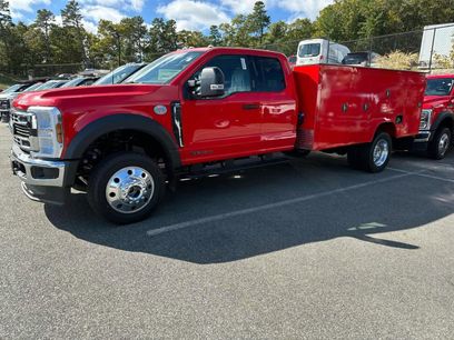 New 2024 Ford F550 4x4 SuperCab Super Duty w/ XLT Value Package