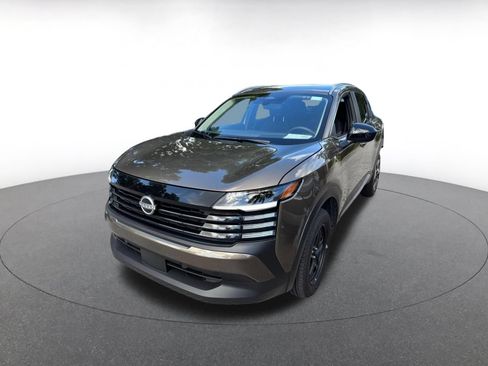 Used 2026 Nissan Kicks SV w/ Cold Weather Package FWD image 4