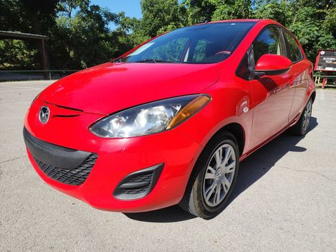 Used 2011 MAZDA MAZDA2 Sport FWD image 3