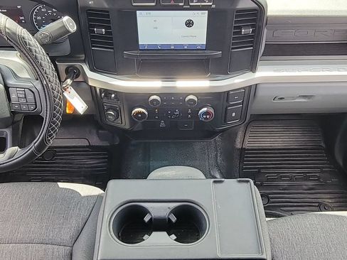 Used 2024 Ford F250 XL w/ FX4 Off-Road Package AWD/4WD image 18