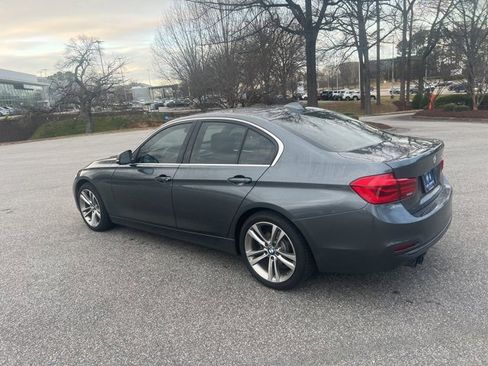 Used 2017 BMW 330i Sedan image 3