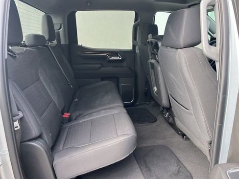 Used 2023 Chevrolet Silverado 1500 LT image 30