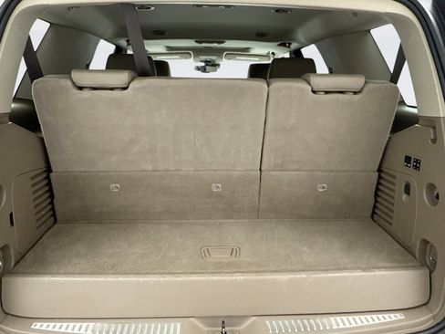 Used 2020 Chevrolet Tahoe LT w/ Luxury Package image 22