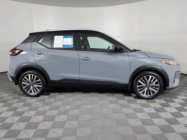 Used 2023 Nissan Kicks SV FWD image 13