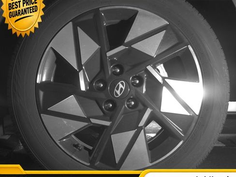 Used 2024 Hyundai Kona SEL FWD image 25