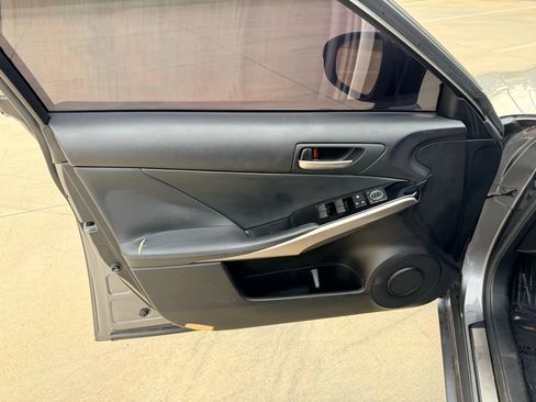 Used 2019 Lexus IS 300 w/ Accessory Package 2 image 10