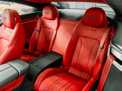 Used 2025 Bentley Continental GT image 15