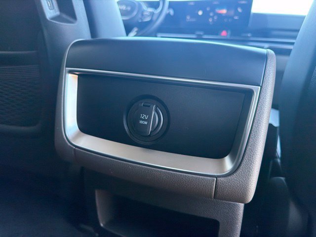 Used 2025 Kia Carnival FWD image 14