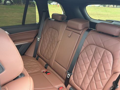 Used 2026 BMW X5 xDrive40i AWD/4WD image 30