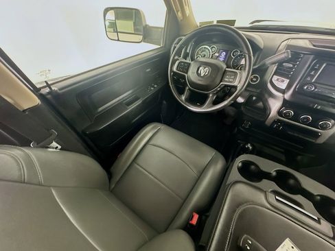 Used 2020 RAM 3500 Tradesman w/ Chrome Appearance Group image 9