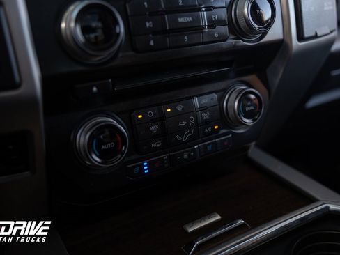 Used 2017 Ford F450 Platinum w/ Platinum Ultimate Package image 36