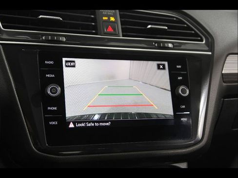 Used 2023 Volkswagen Tiguan SEL R-Line AWD/4WD image 14