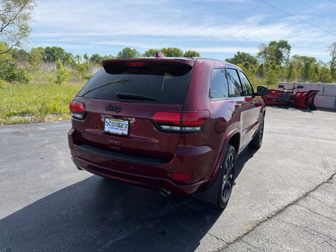 Used 2021 Jeep Grand Cherokee Laredo X AWD/4WD image 7