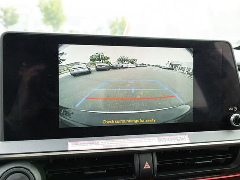 Certified 2023 Toyota Prius Prime FWD image 19