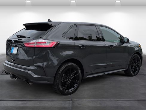 Used 2021 Ford Edge ST-Line w/ Class II Trailer Tow Package AWD/4WD image 5