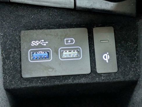 Used 2025 Genesis GV70 2.5T AWD/4WD image 23