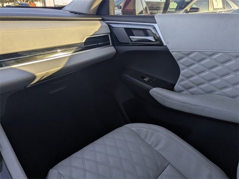 Used 2022 Mitsubishi Outlander SEL image 15