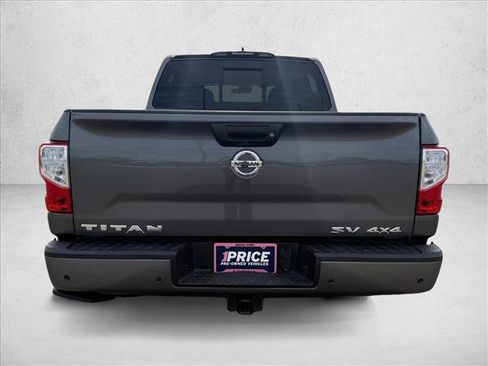 Used 2022 Nissan Titan SV w/ Accessory Utility Package image 6